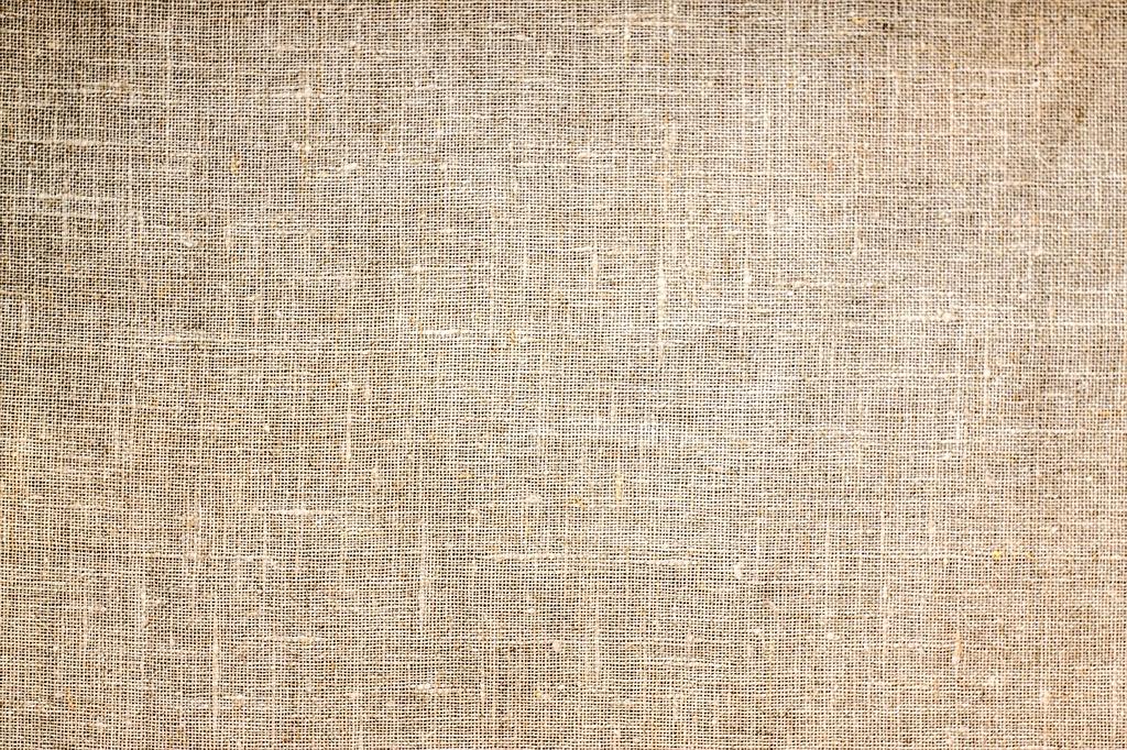 Distributed edge computing nodes with fiber optic connections