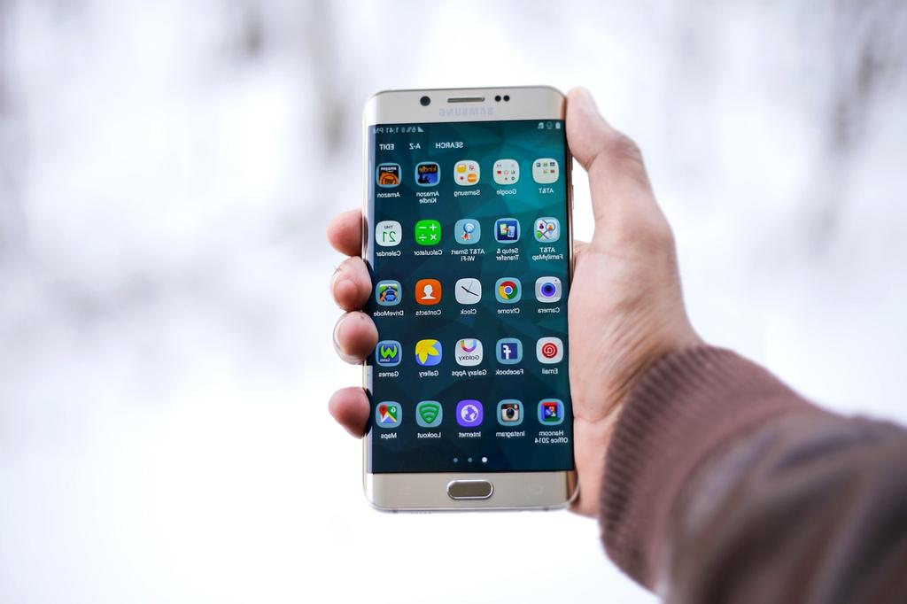 Holographic user interface displaying real-time communication analytics